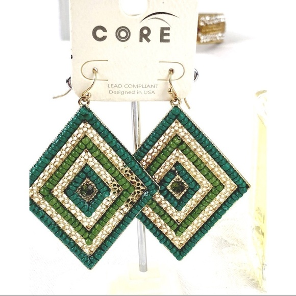 Lightweight Boho Festival GREEN STATEMENT EARRINGS #214 - Picture 2 of 2